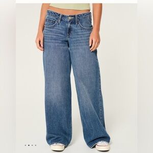 Holister Low Rise Super Baggy Jeans
